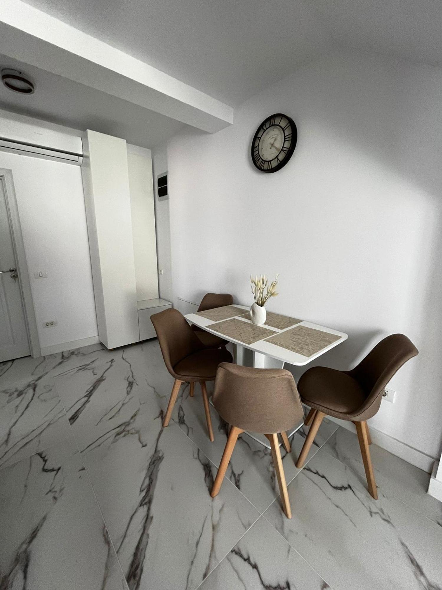 Gold Tag Apartament Timişoara Exteriör bild