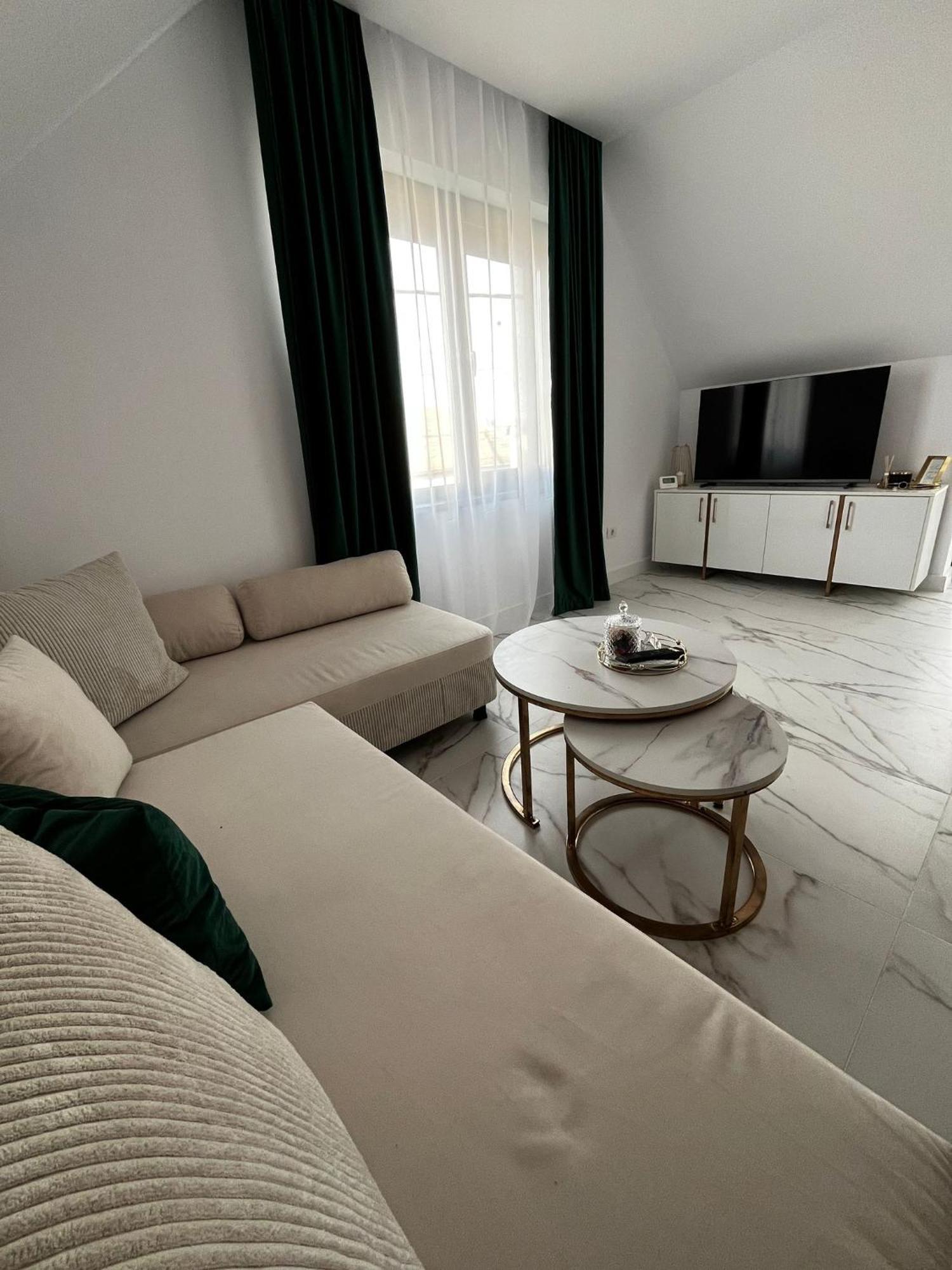 Gold Tag Apartament Timişoara Exteriör bild